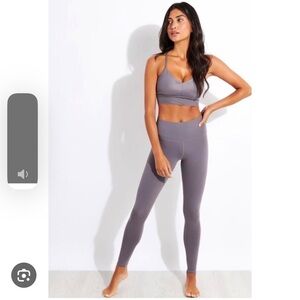 NWT Alo Yoga purple dusk lavish bra nwt and air brush leggings nwot medium set